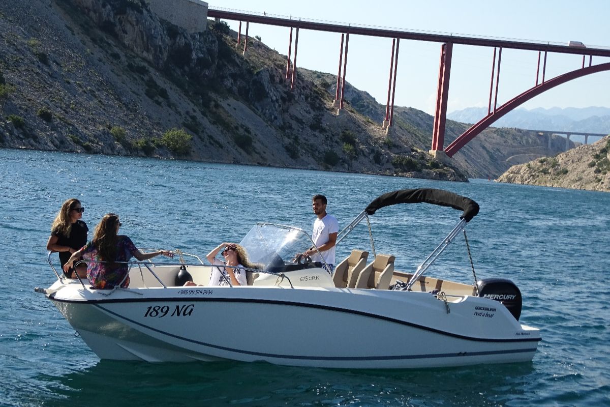 Quicksilver 675 - Maslenica