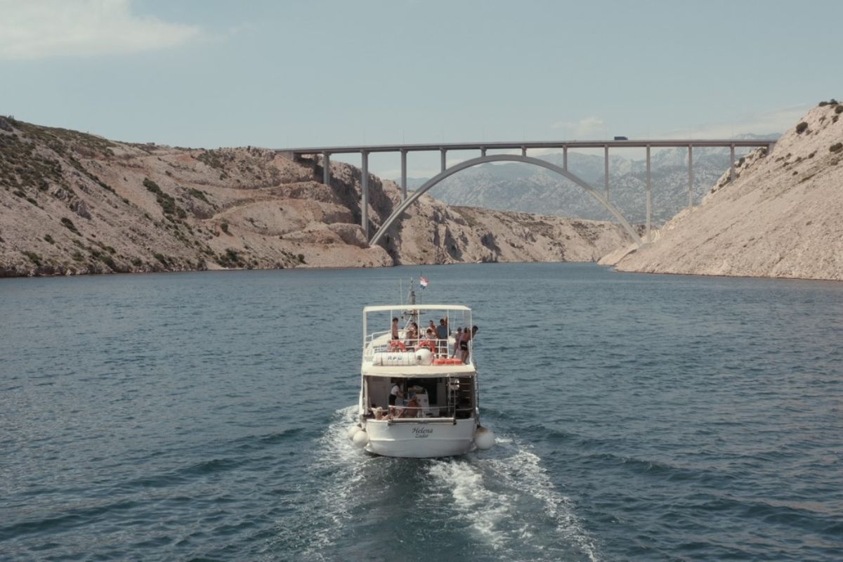 Izlet brodom Helena - Maslenica