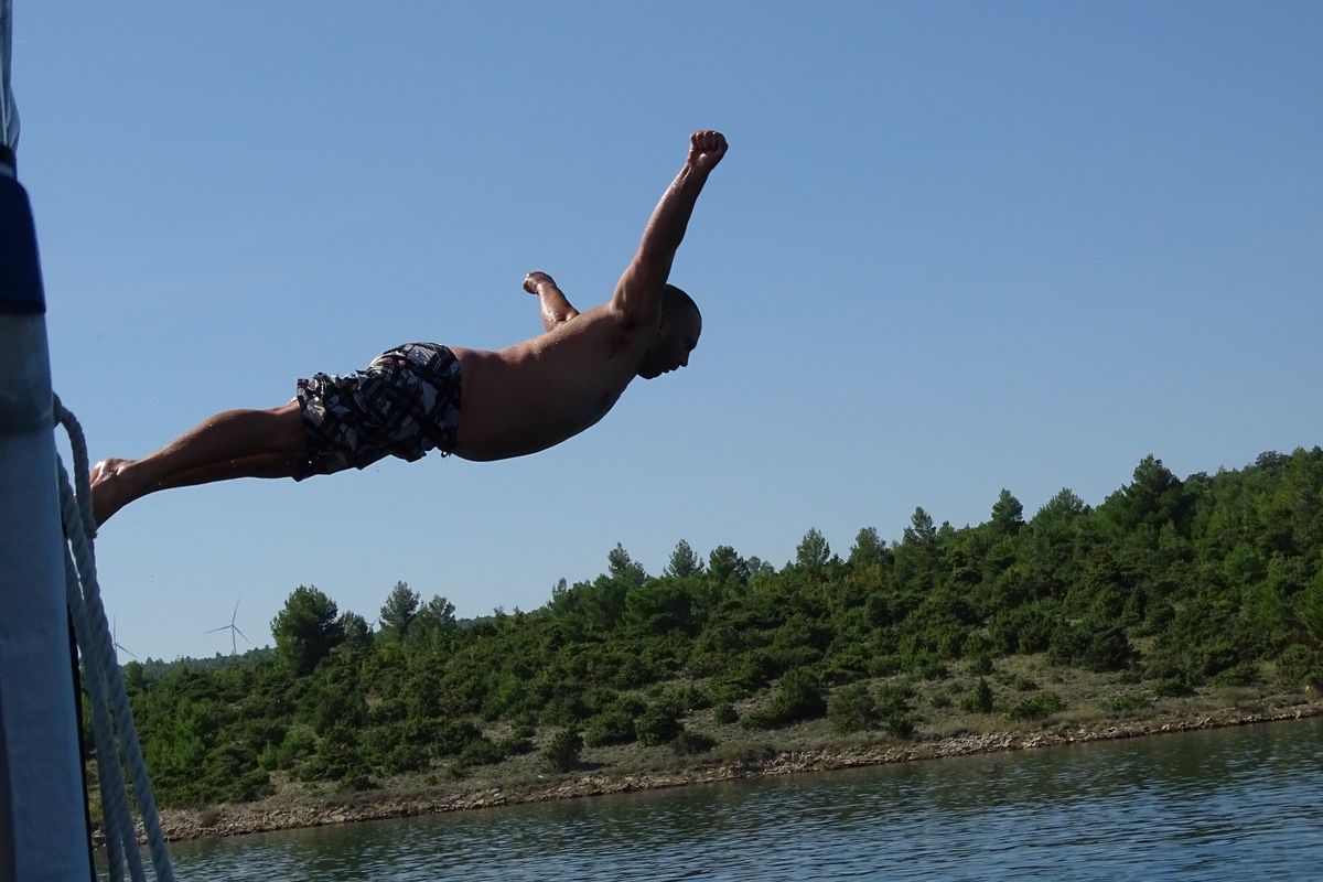 Izlet brodom Helena - Maslenica